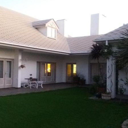 Haus Schaaf B&B Walvis Bay Esterno foto