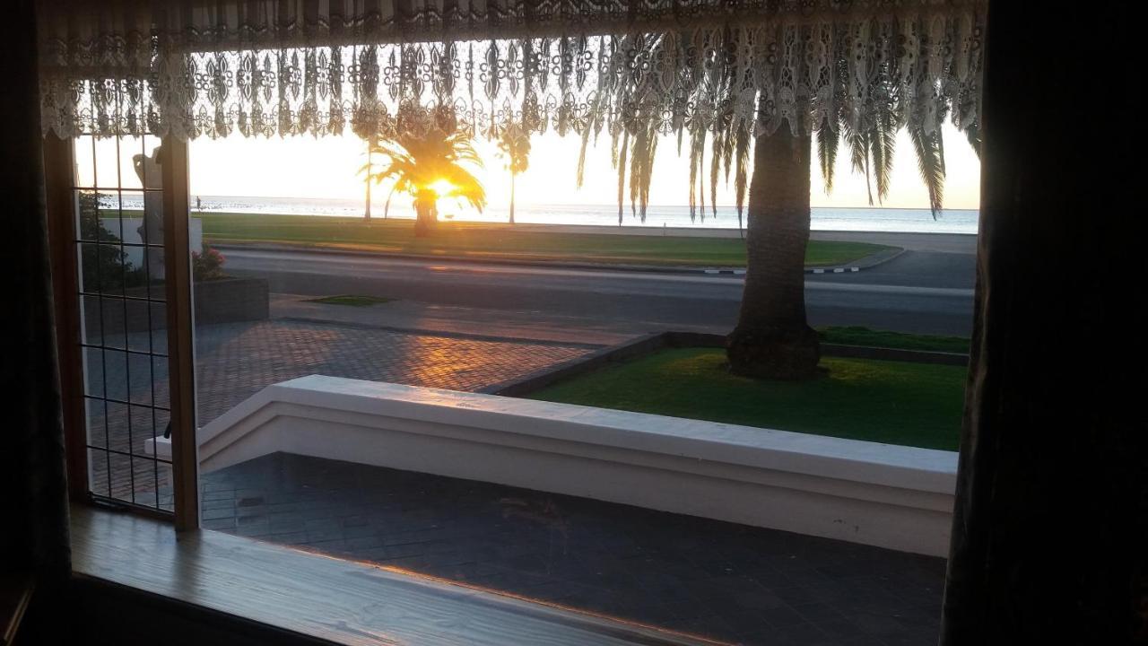 Haus Schaaf B&B Walvis Bay Esterno foto