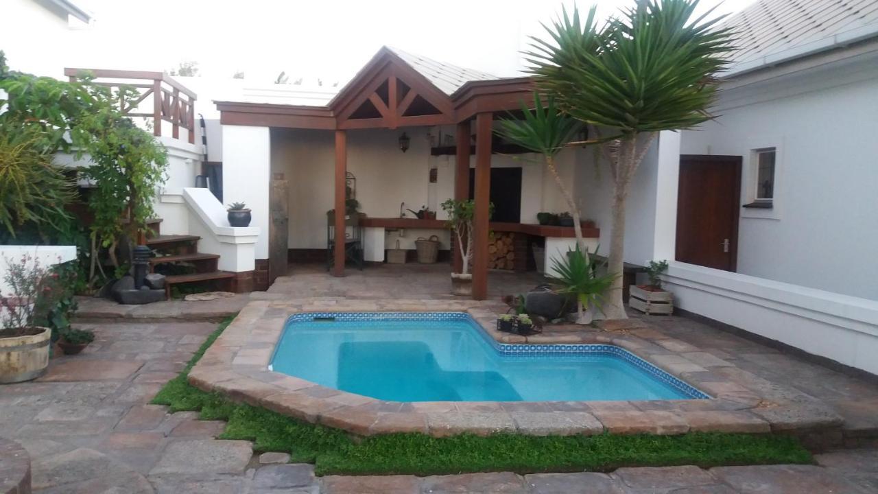 Haus Schaaf B&B Walvis Bay Esterno foto